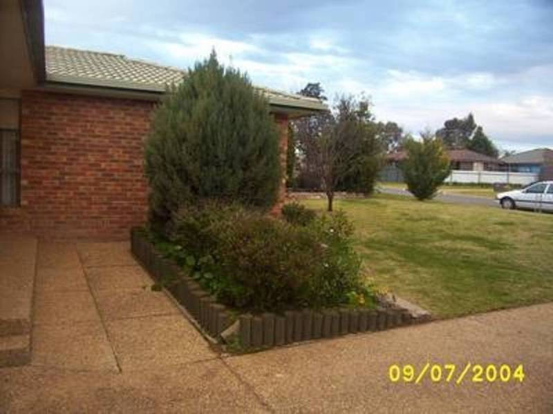 5 Eaton Street, Wagga Wagga NSW 2650