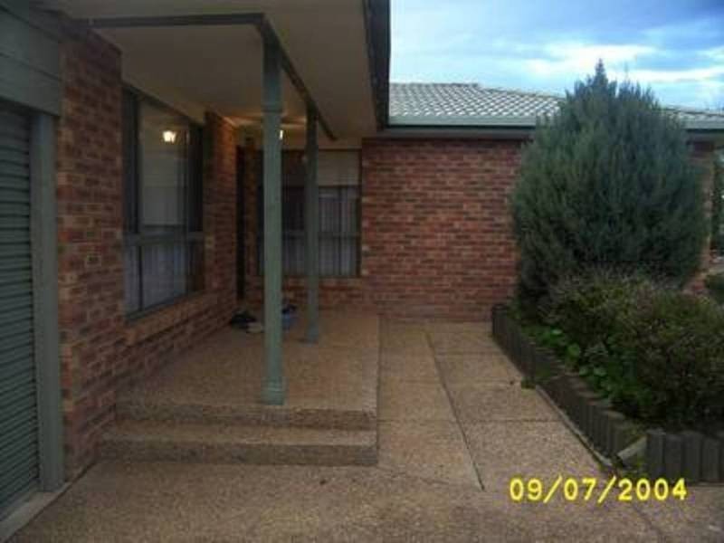 5 Eaton Street, Wagga Wagga NSW 2650