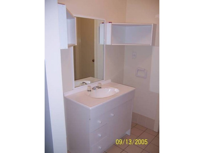 48 Dalman Parkway, Glenfield Park NSW 2650