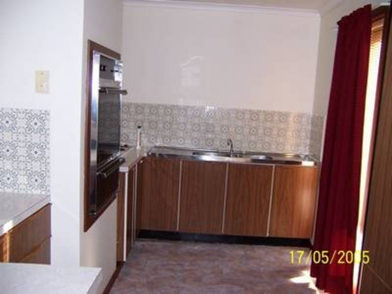 35 Banderra Street, Glenfield Park NSW 2650