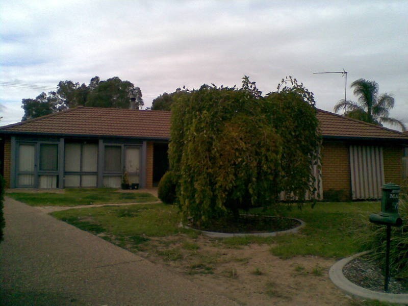 57 Undurra Drive, Glenfield Park NSW 2650