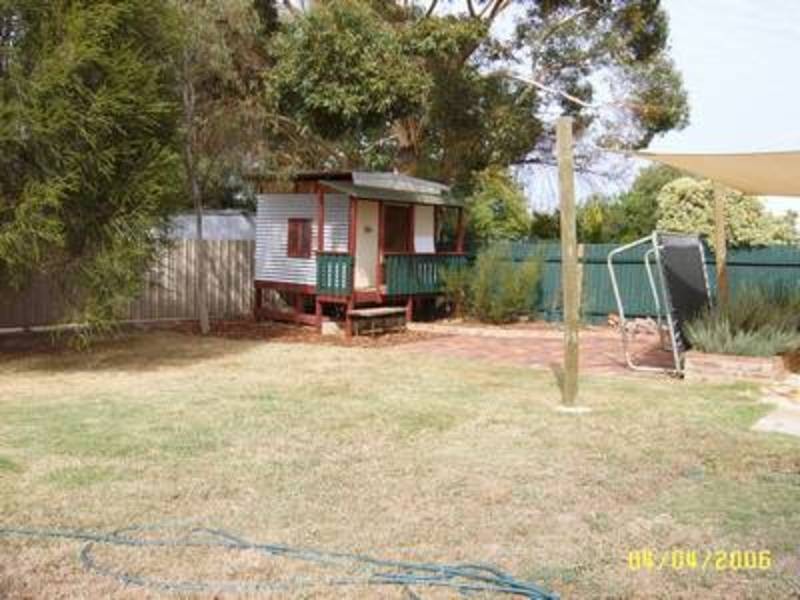 24 The Boulevard, Kooringal NSW 2650