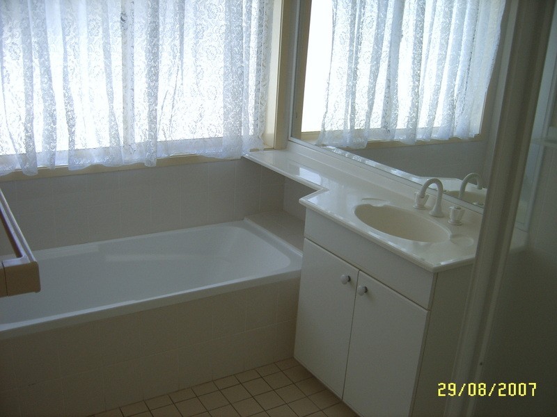 6B Frances Court, Ashmont NSW 2650