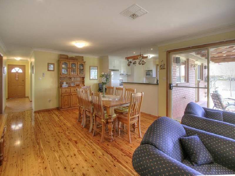 35 Stirling Boulevard, Tatton NSW 2650