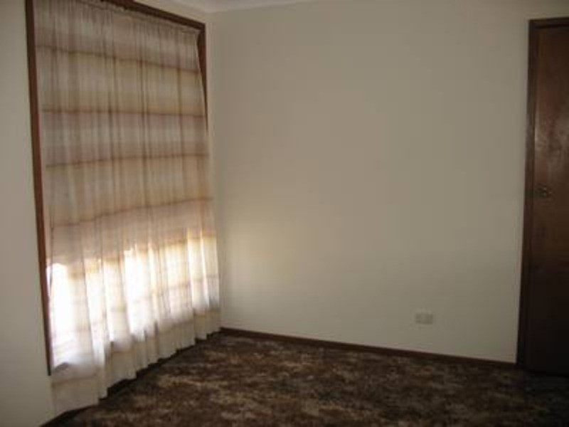 2/25 Carmody Street, Kooringal NSW 2650