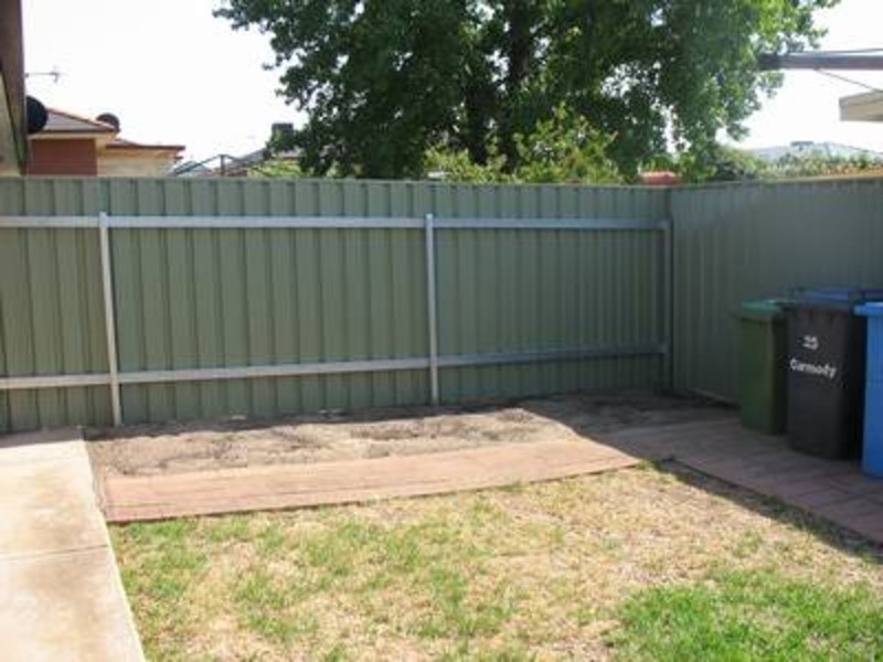 2/25 Carmody Street, Kooringal NSW 2650