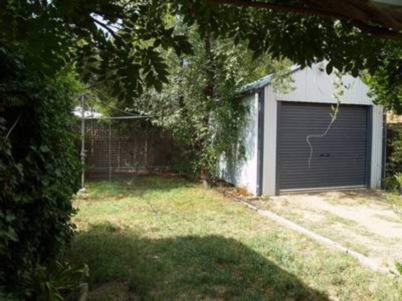 107 Tompson Street, Wagga Wagga NSW 2650