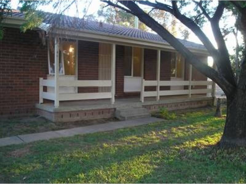 46 Bruce Street, Tolland NSW 2650