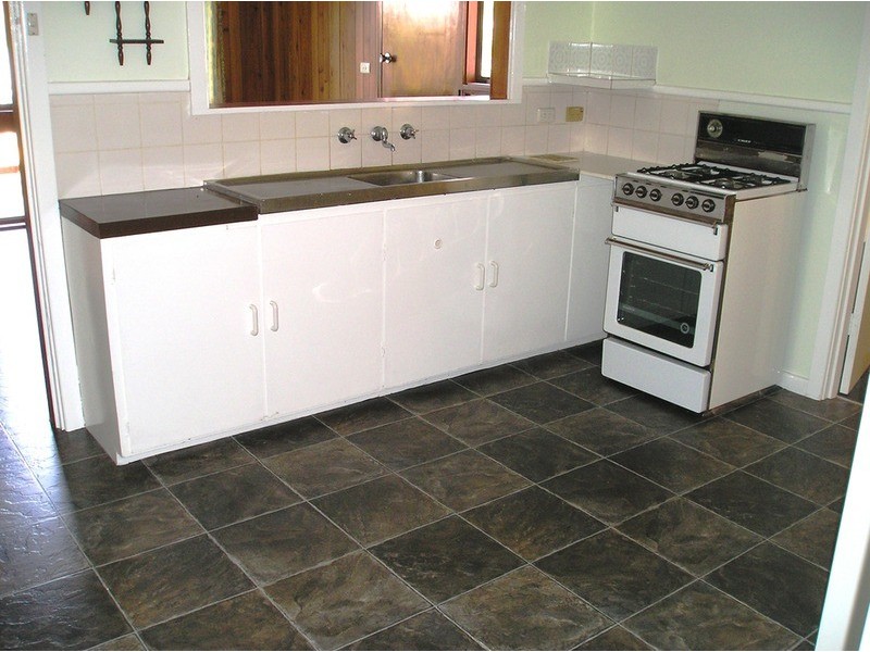 135 Grove Street, Kooringal NSW 2650