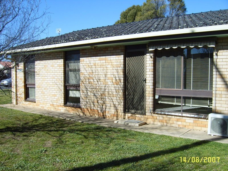 1/2 Inglis Street, Lake Albert NSW 2650