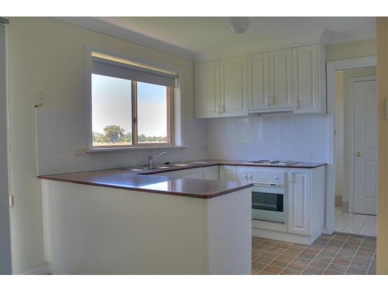 Lake Albert NSW 2650