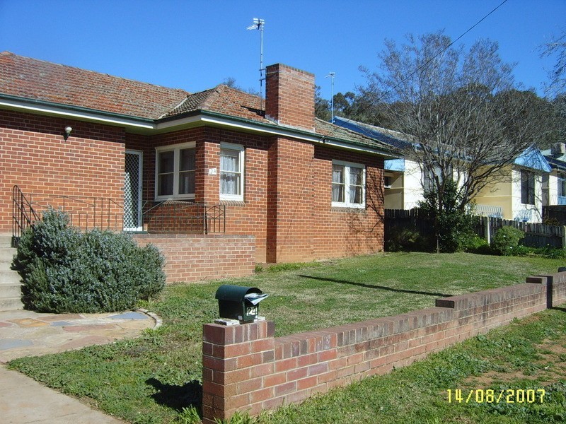 24 Copland Street, Wagga Wagga NSW 2650