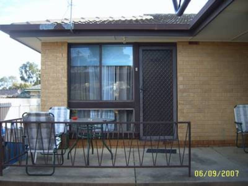 1/16 Marloo Crescent, Kooringal NSW 2650