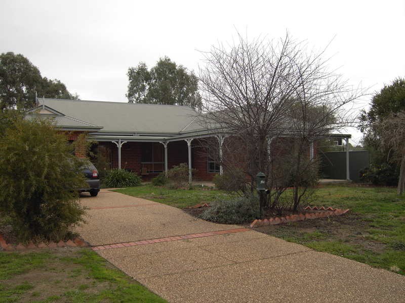 46 Vestey Street, Wagga Wagga NSW 2650
