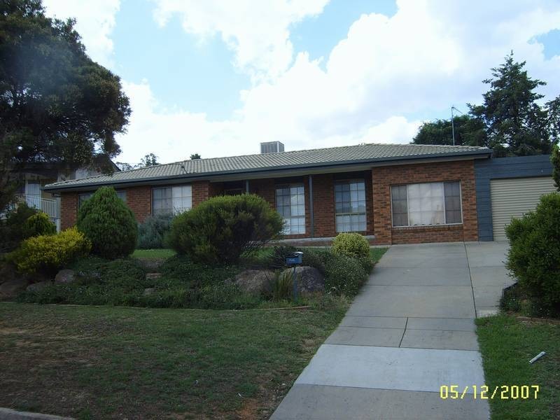 81 Red Hill Road, Kooringal NSW 2650