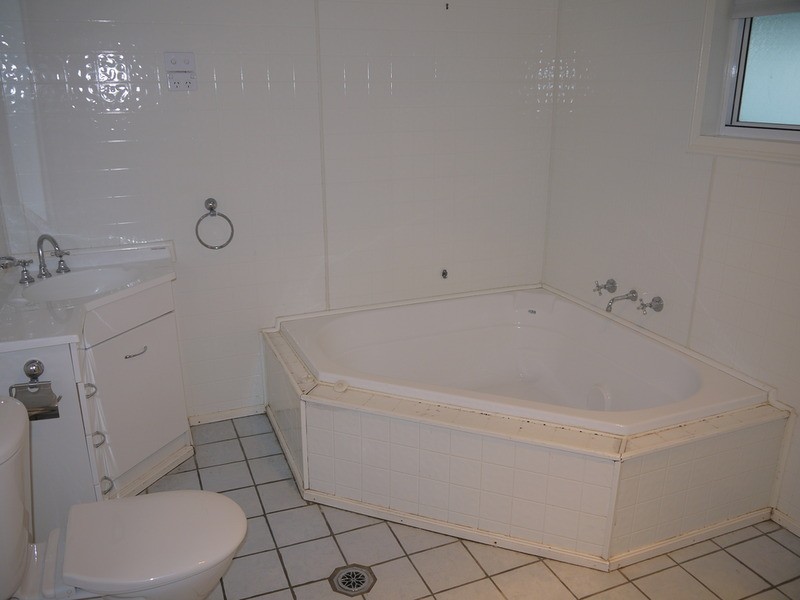 6 Sepik Road, Ashmont NSW 2650