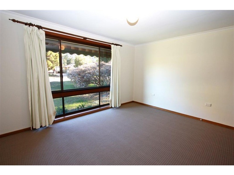 57 Adjin Street, Mount Austin NSW 2650