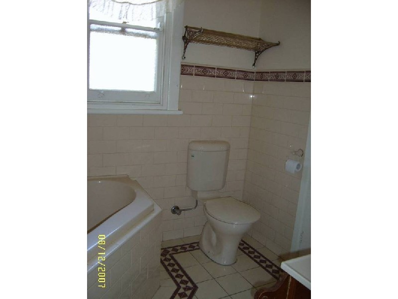 24 Cullen Road, Wagga Wagga NSW 2650