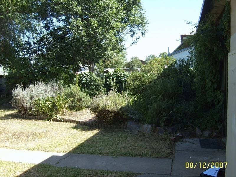 24 Cullen Road, Wagga Wagga NSW 2650