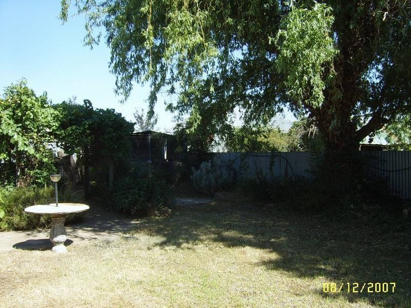 24 Cullen Road, Wagga Wagga NSW 2650