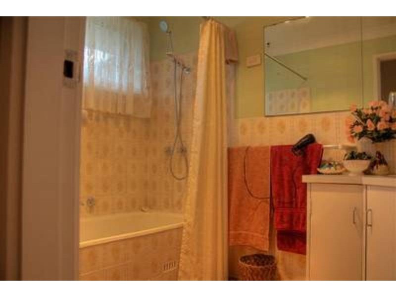 Lake Albert NSW 2650