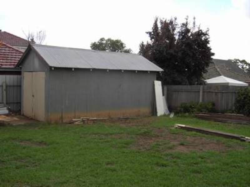 36 Heath Street, Turvey Park NSW 2650