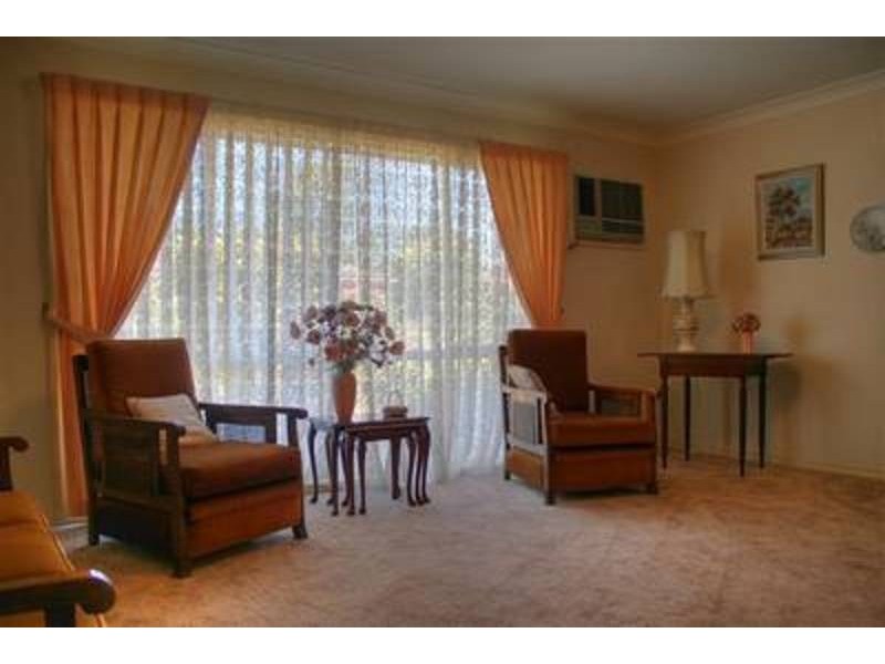 2/2 Overdale Drive, Wagga Wagga NSW 2650