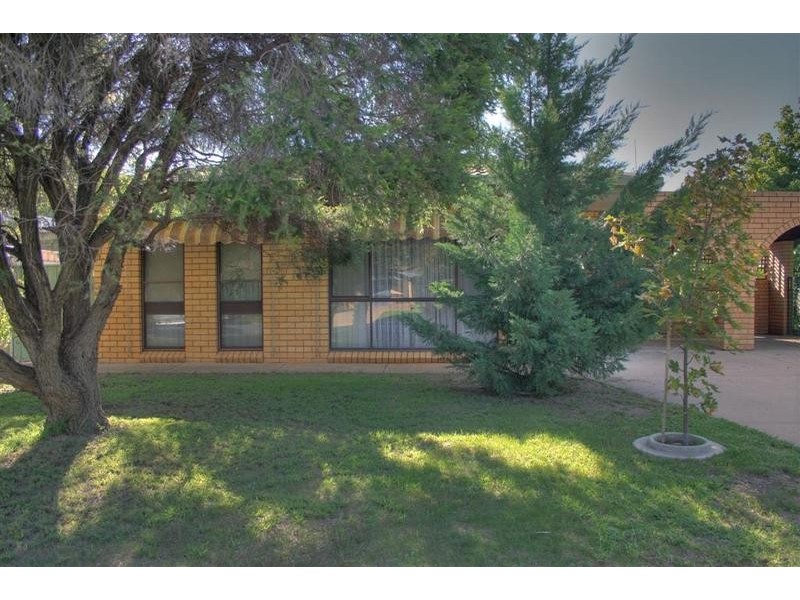 Lake Albert NSW 2650