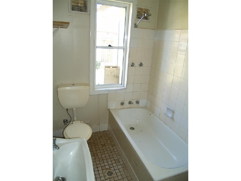 14 Lae Avenue, Ashmont NSW 2650