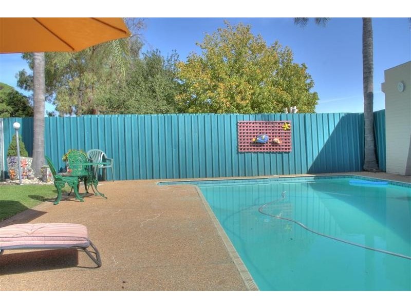 Lake Albert NSW 2650