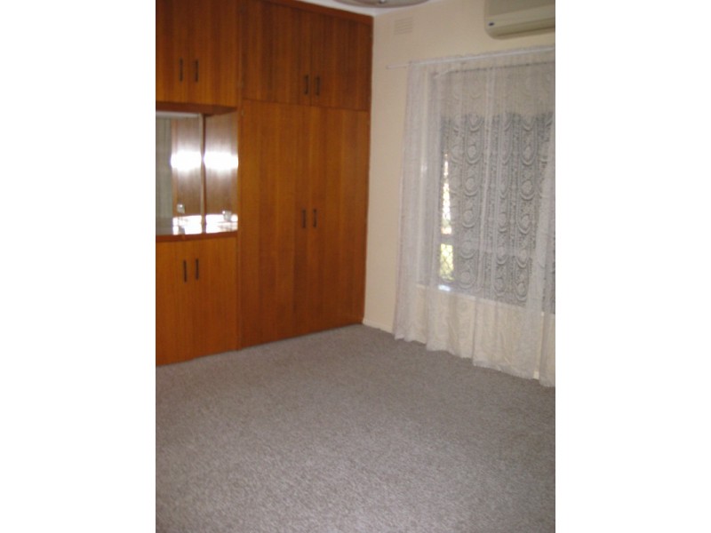 4 Karen Street, Tolland NSW 2650