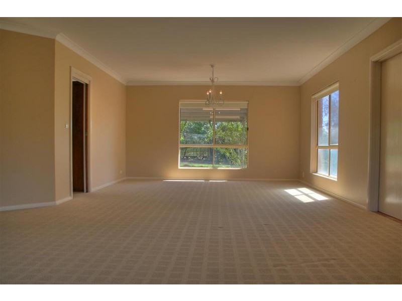 Lake Albert NSW 2650