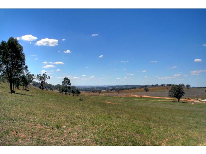 1,2,3&4 Robinia Place, Wagga Wagga NSW 2650