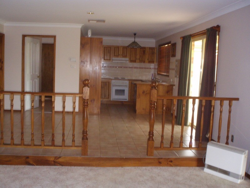 31 Kirrang Avenue, Glenfield Park NSW 2650