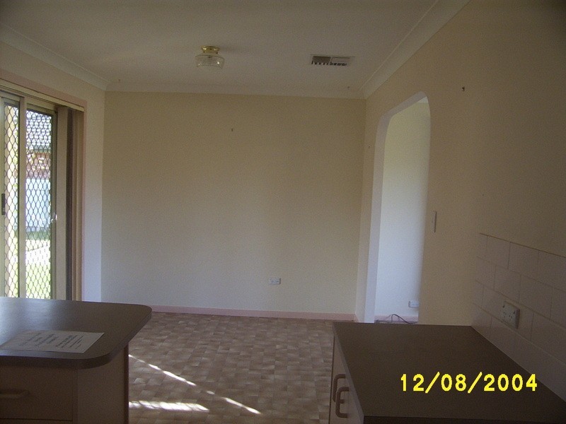 30 Balleroo Crescent, Glenfield Park NSW 2650