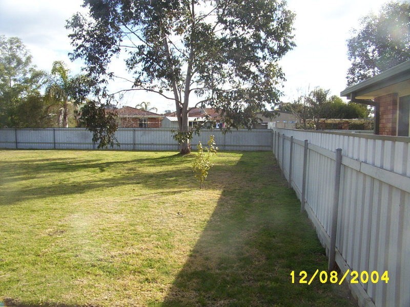 30 Balleroo Crescent, Glenfield Park NSW 2650