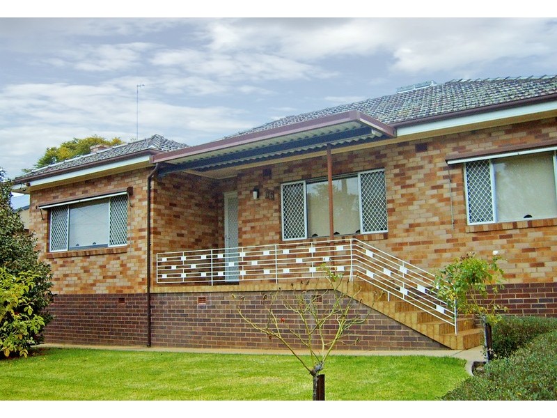 66 Grove Street, Kooringal NSW 2650