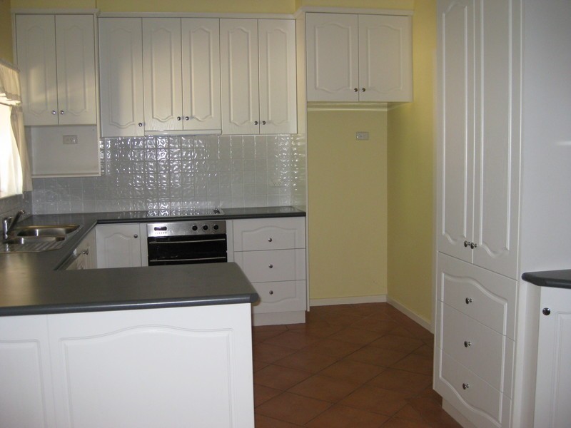 66 Grove Street, Kooringal NSW 2650