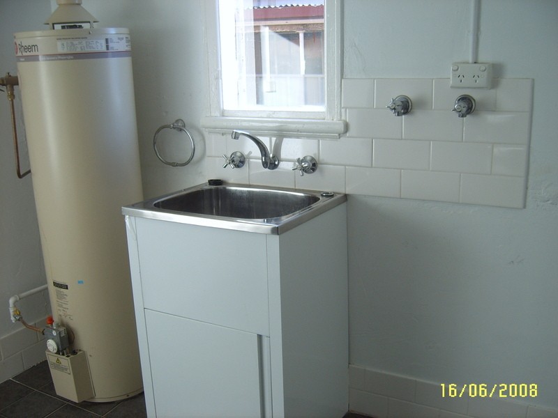 33 Gormly Avenue, Wagga Wagga NSW 2650