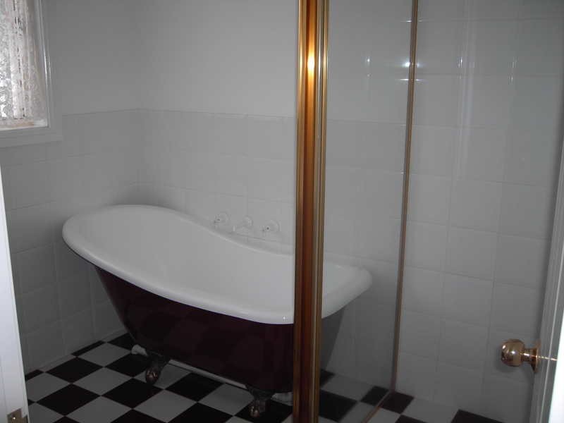 42 Fay Avenue, Kooringal NSW 2650