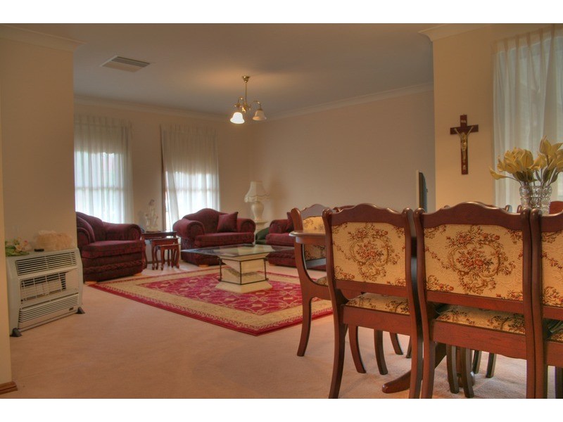 17 Malebo Place, Tatton NSW 2650