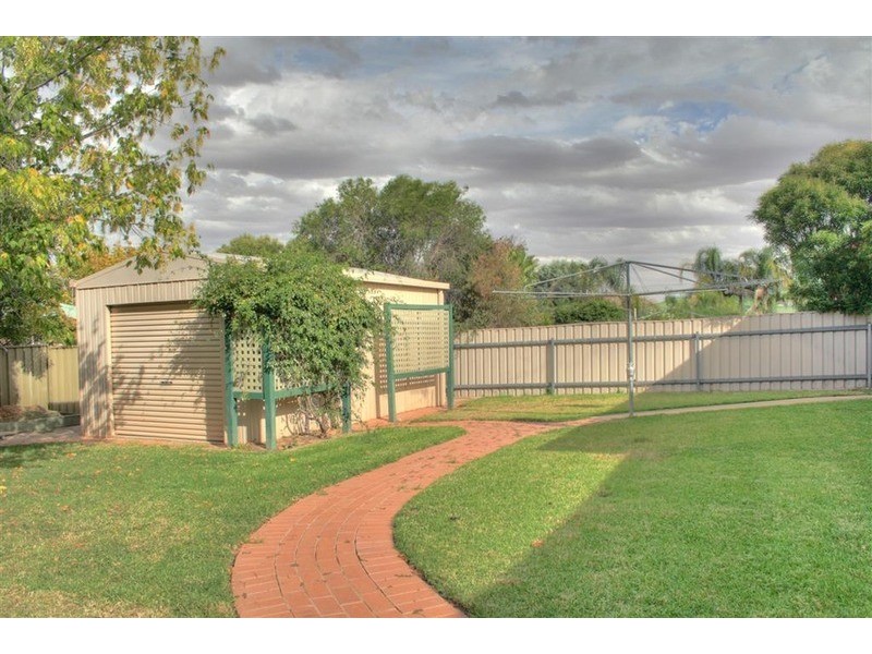 17 Malebo Place, Tatton NSW 2650