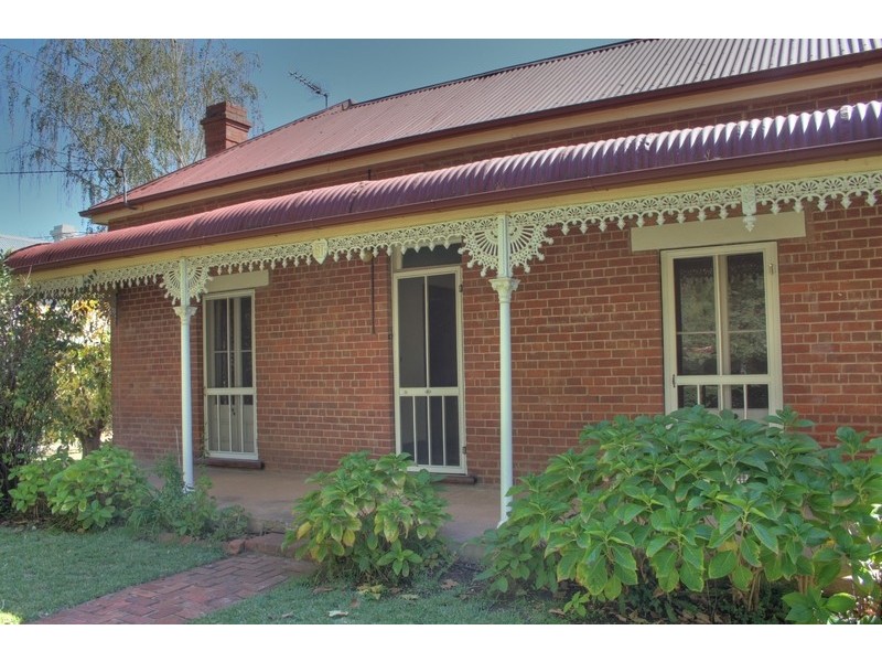 81 Kincaid Street, Wagga Wagga NSW 2650