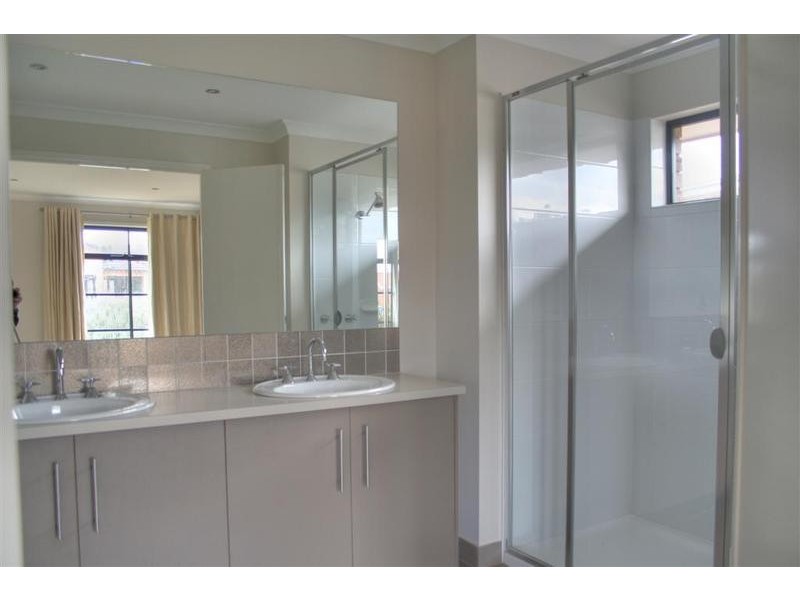 10 Budawang Place, Tatton NSW 2650