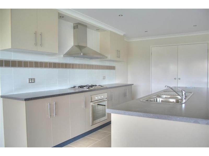 10 Budawang Place, Tatton NSW 2650
