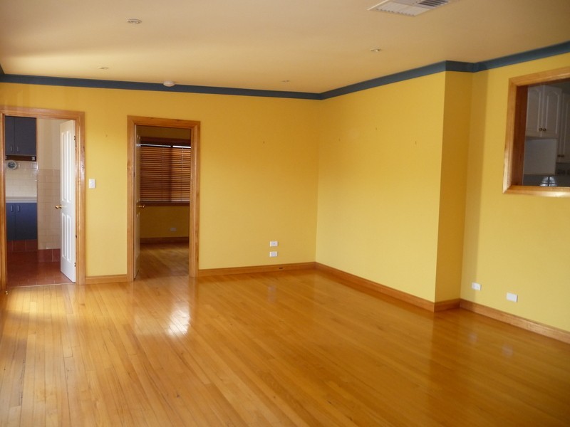 9 Ceduna Street, Mount Austin NSW 2650