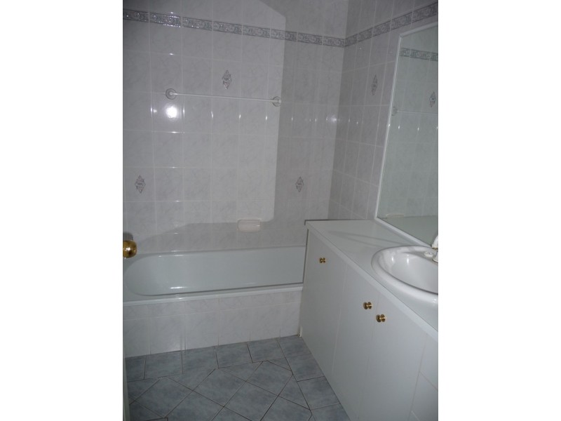 9 Ceduna Street, Mount Austin NSW 2650