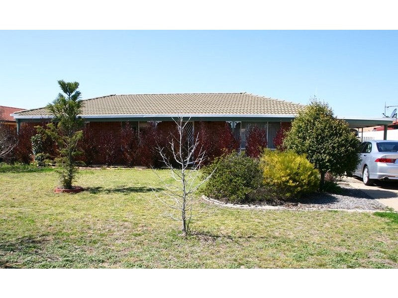 15 Wiradjuri Crescent, Wagga Wagga NSW 2650