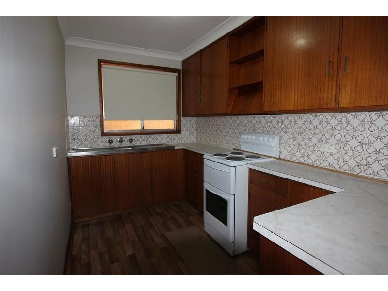 2/16 Marloo Crescent, Wagga Wagga NSW 2650