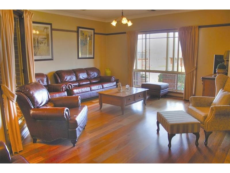 48 Kimberley Drive, Tatton NSW 2650